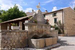 fontaine de Montsalier