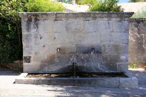 fontaine de Saint-Etienne-les-Orgues