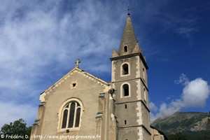 l'&eacute;glise Saint-Ir&eacute;n&eacute;e de Ch&acirc;teauroux-les-Alpes