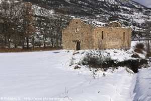 chapelle ruin&eacute;e de Ch&acirc;teauroux-les-Alpes