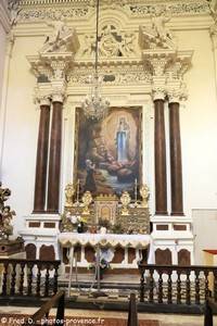 l'&eacute;glise Saint-Pierre aux Liens de l'Escar&egrave;ne