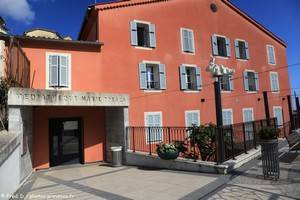 m&eacute;diath&egrave;que de Gatti&egrave;res