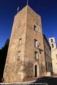 tour sarrasine de Grasse