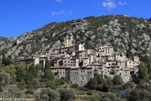 Peillon, village perch&eacute;