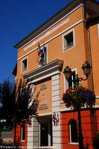 la mairie de Puget-Theniers