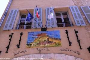 la mairie de Saint-Jeannet