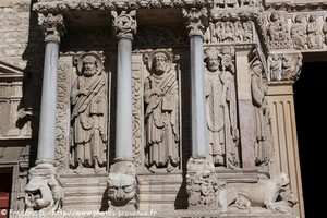 fa&ccedil;ade de l'&eacute;glise Saint-Trophime