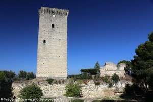 la tour Anglica de Barbentane