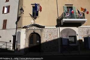 mairie de Carnoules