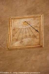 cadran solaire du campanile de Cotignac