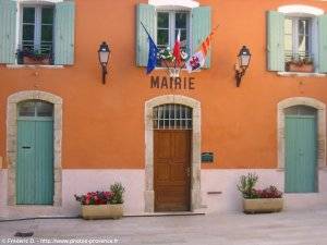 la mairie d'Esparron de Pallières