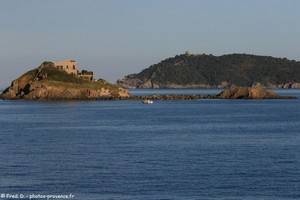 île du Ribaudon et île du Petit Ribaud