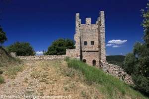 tour de flanquement quadrangulaire du Vieux Château de Hyères