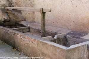 lavoir de la roquebrussanne