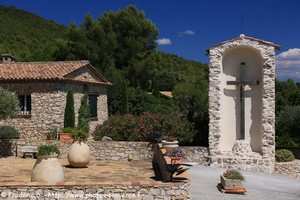 hameau des Molières à la roquebrussanne