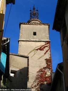 la tour de l'horloge de la roquebrussanne