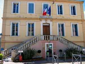 la mairie de Solliès-Pont