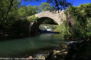 pont ancien de Vins-sur-Caramy