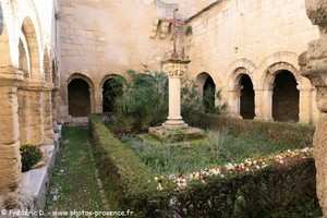 cloître de Cavaillon