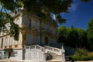 hotel de ville de courthézon