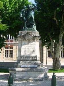 monument aux morts d'Orange