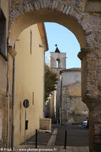 mur d'enceinte ouest du forum d'Orange