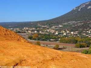 rustrel et ses carrières d'ocre