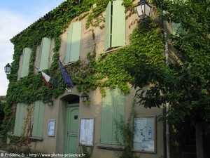 la mairie de Saignon