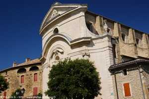 l'église Saint-Etienne de sérignan du Comtat
