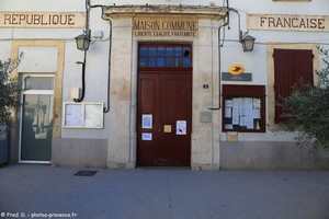 la mairie de Villes-sur-Auzon