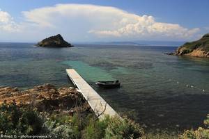 baie de la Palud et rocher du Rascas