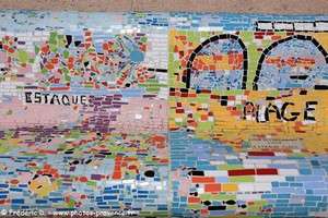 mosa&iuml;ques du banc de la corniche Kennedy