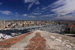 panorama sur le Vieux-Port depuis le fort d'Entrecasteaux