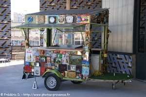 les grandes carrioles de la friche de la belle de mai