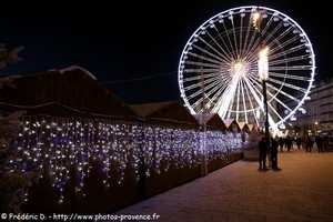 Marseille illumin&eacute; &agrave; No&euml;l