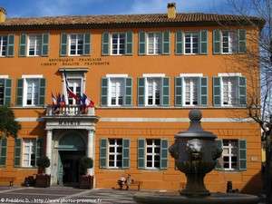 la mairie de Fréjus