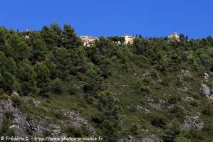 Tourtour, village dans le ciel