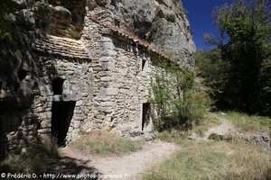 village troglodytique de Boll&egrave;ne