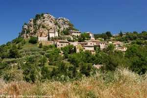 village de La Roque Alric