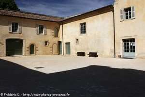 le ch&acirc;teau de Fargues du Pontet