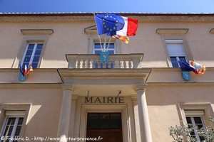 mairie de Ved&egrave;ne