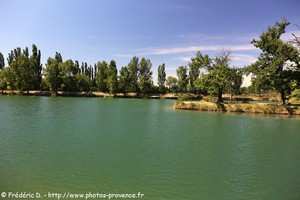 lac de Saint-Montange de Ved&egrave;ne